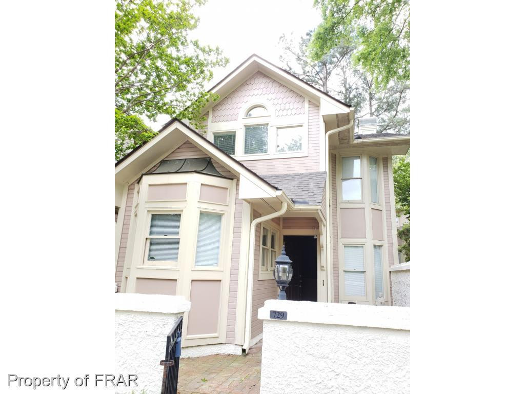 729 Victorian Place Property Photo 1
