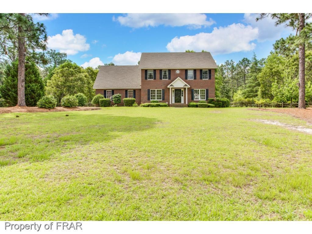 843 Foxcroft Drive Property Photo 1