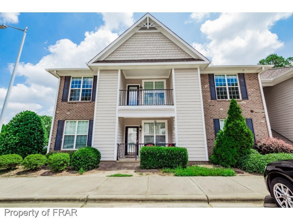 212 Fountainhead Lane Property Photo 1
