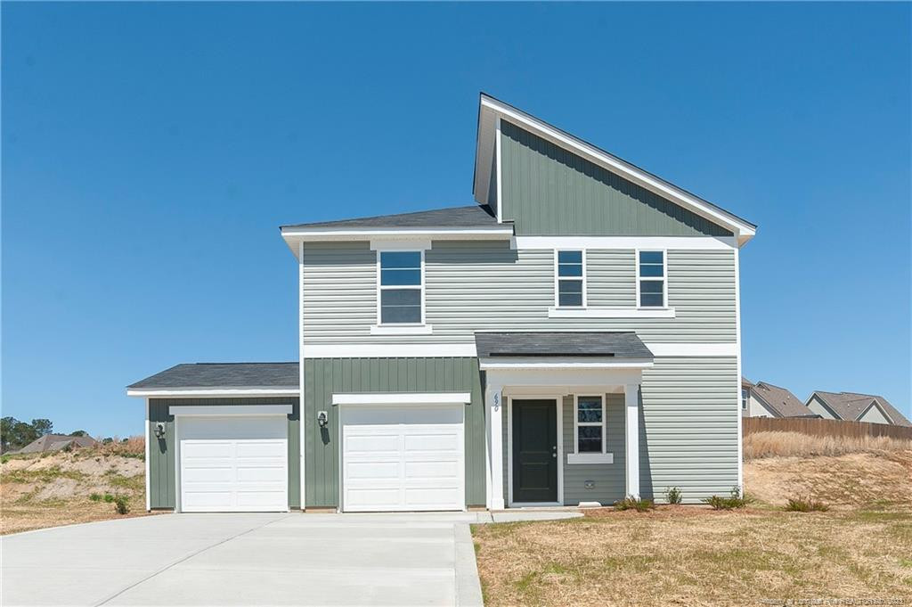 690 New Castle Lane Property Photo 1
