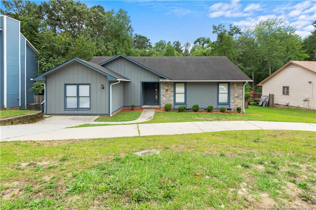 7470 Beaver Run Drive Property Photo 1