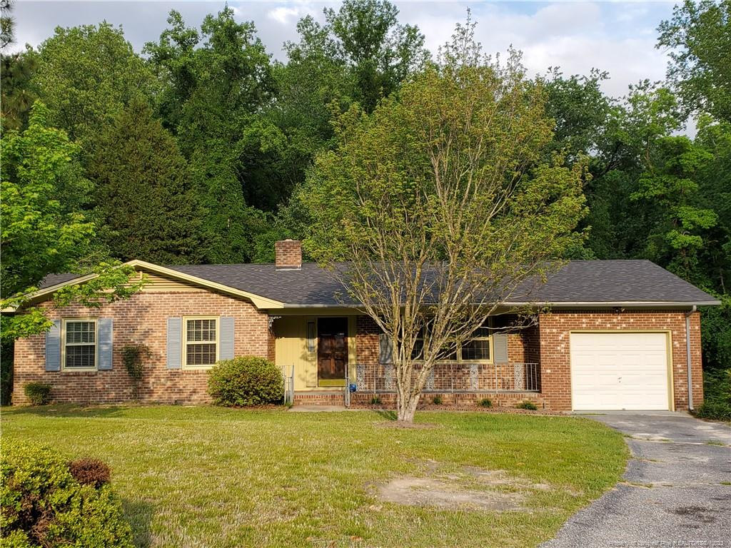 208 Summerhill Court Property Photo 1