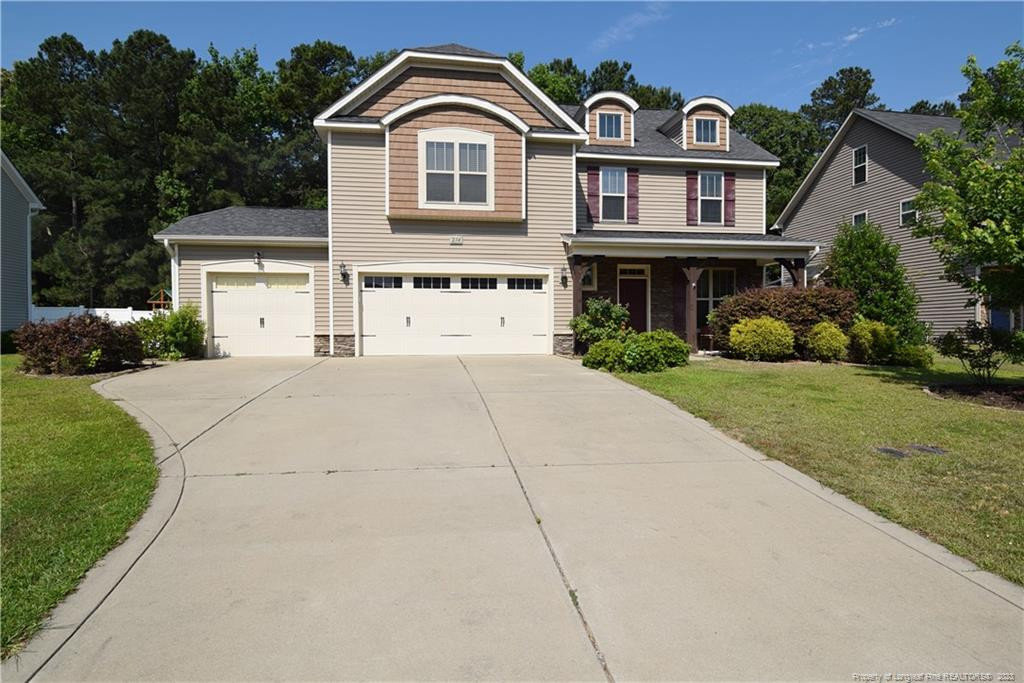 214 Sedgefield Drive Property Photo 1