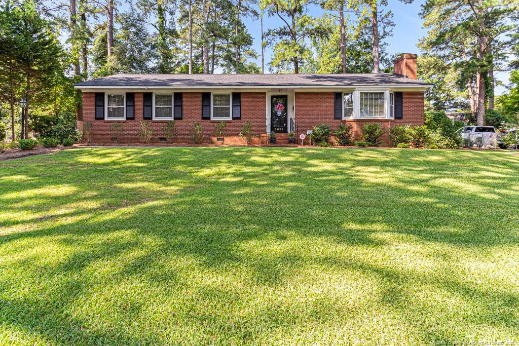 2621 N Edgewater Drive Property Photo 1