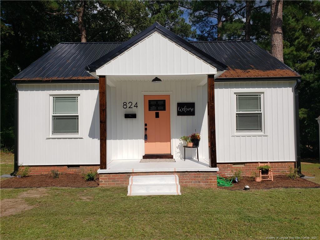 824 Anarine Road Property Photo 1