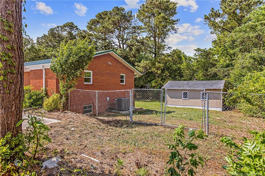 5318 Raeford Road Property Photo 4