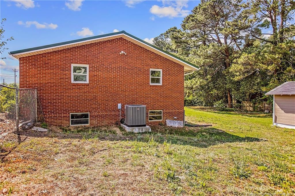 5318 Raeford Road Property Photo 7