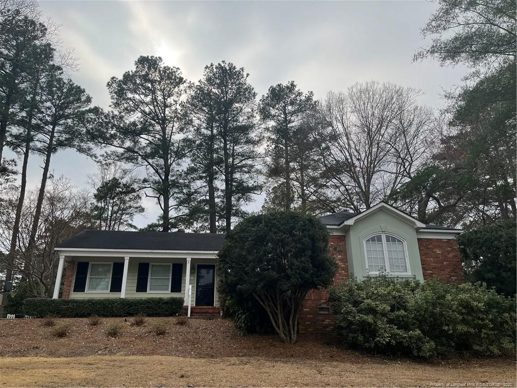 2625 N Edgewater Drive Property Photo 1