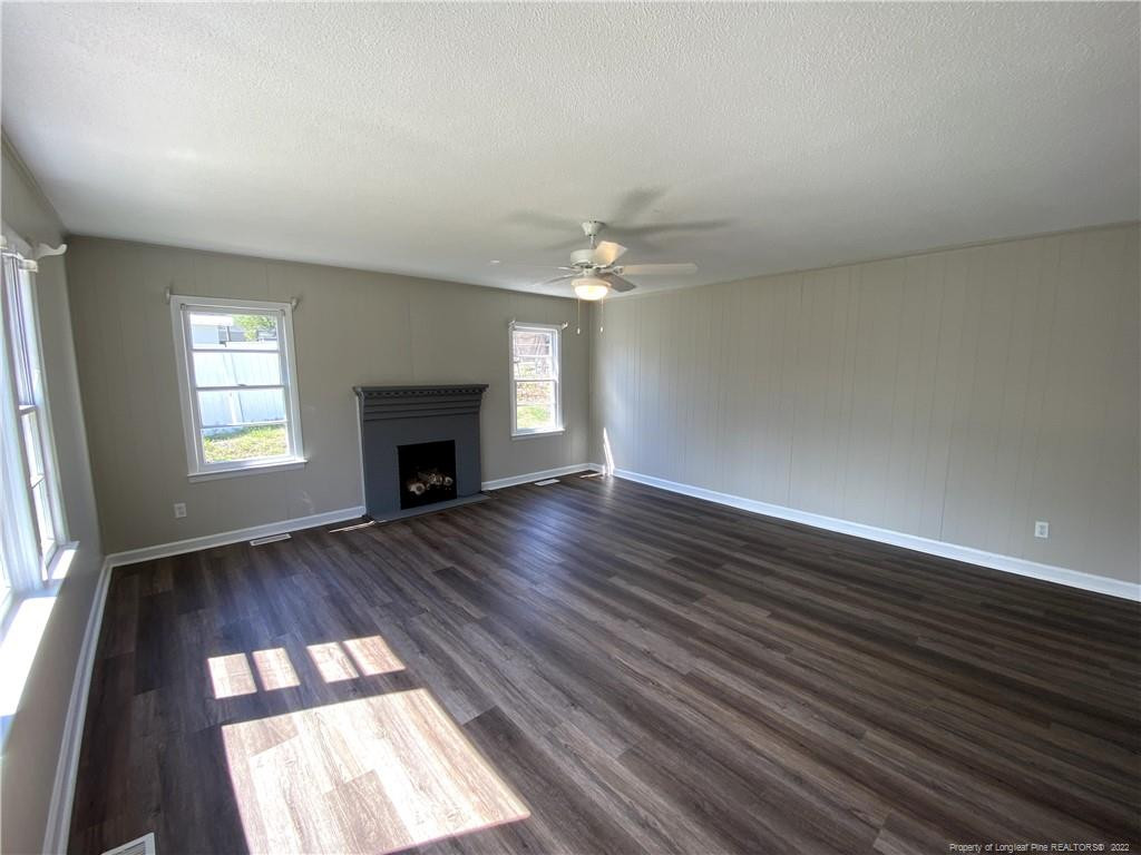 1502 Gillespie Street Property Photo 7