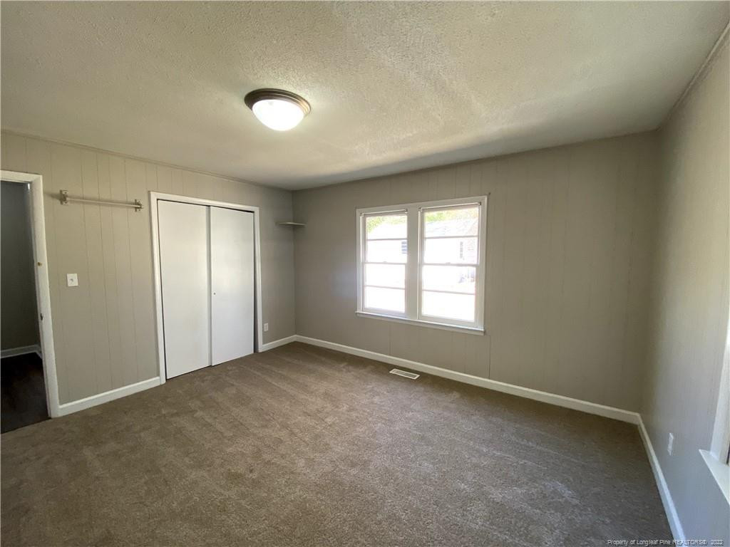 1502 Gillespie Street Property Photo 11