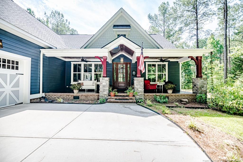 4096 Carbonton Road Property Photo 1