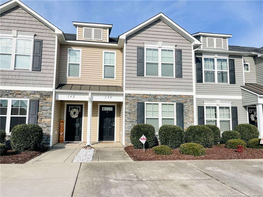 138 Collinwood Drive # 820 Property Photo 1