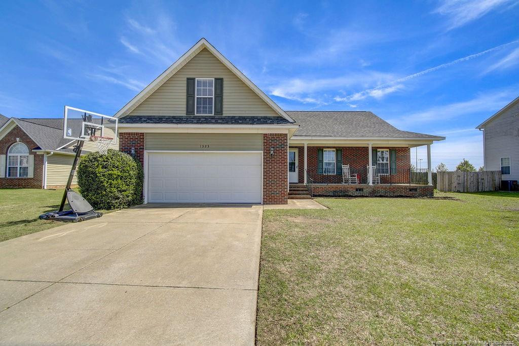1323 Shoshone Place Property Photo 1