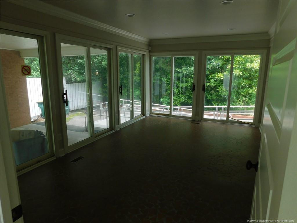 2406 N Roberts Avenue Property Photo 11