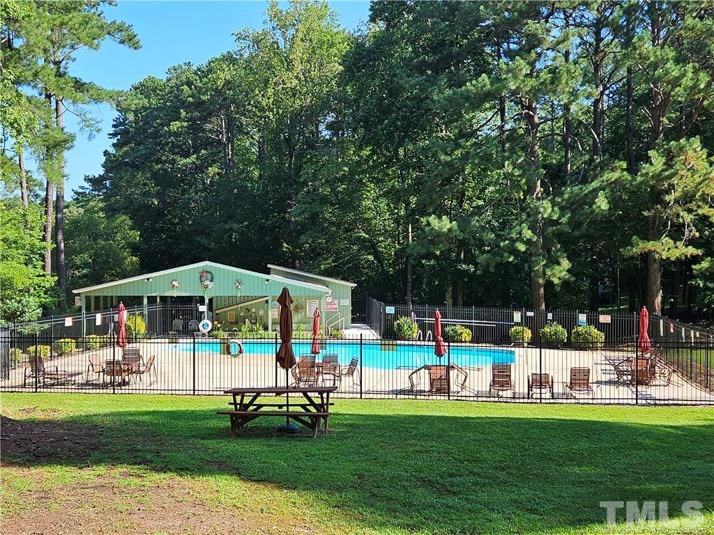 1302 Carolina Drive Property Photo 4