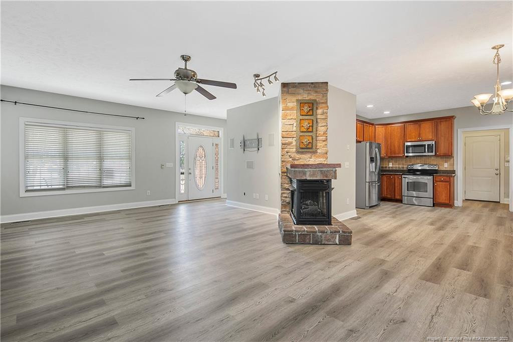 708 Maple Grove Court Property Photo 14