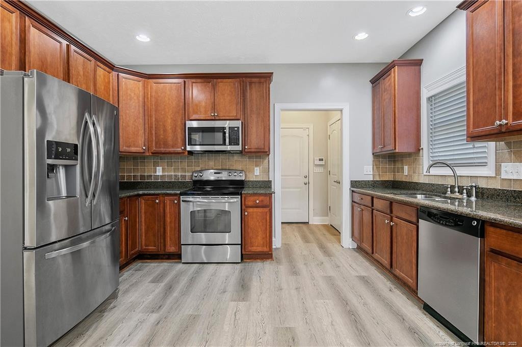 708 Maple Grove Court Property Photo 19