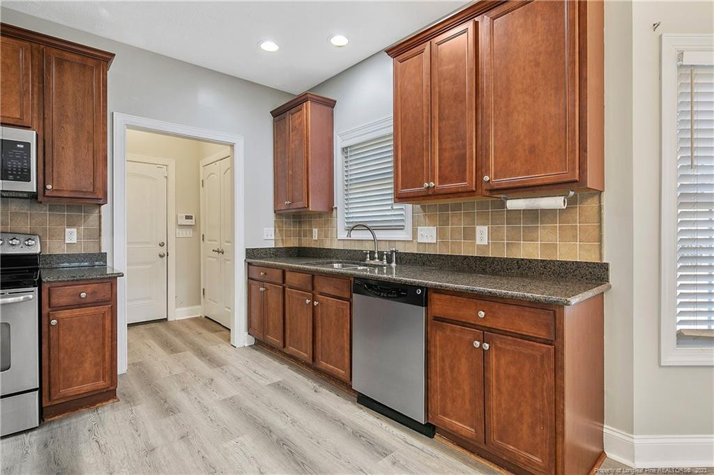 708 Maple Grove Court Property Photo 20