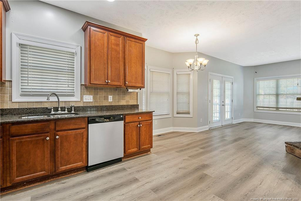 708 Maple Grove Court Property Photo 23