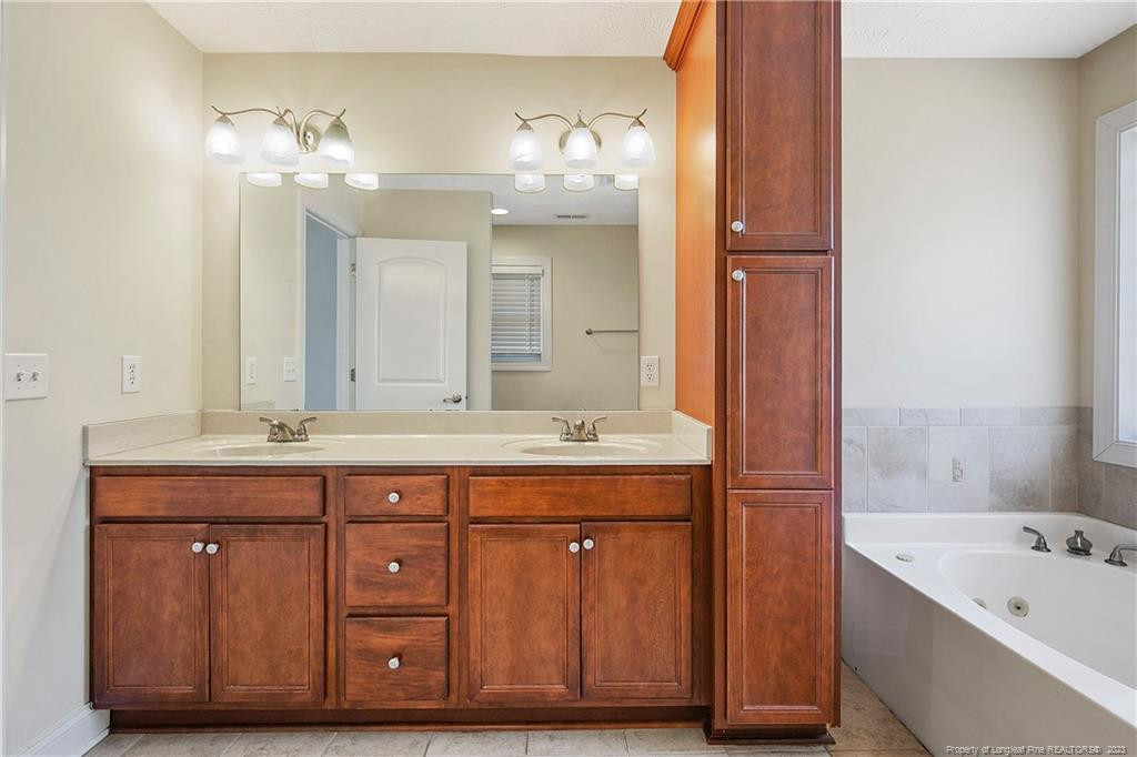 708 Maple Grove Court Property Photo 30