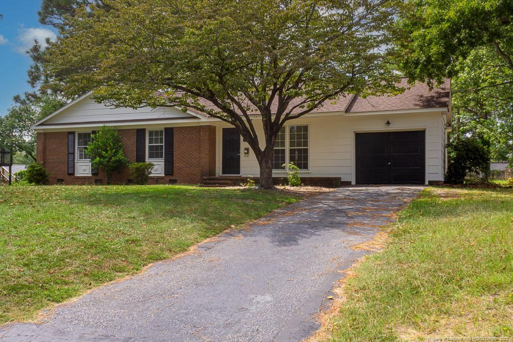 450 Waterbury Drive Property Photo 1