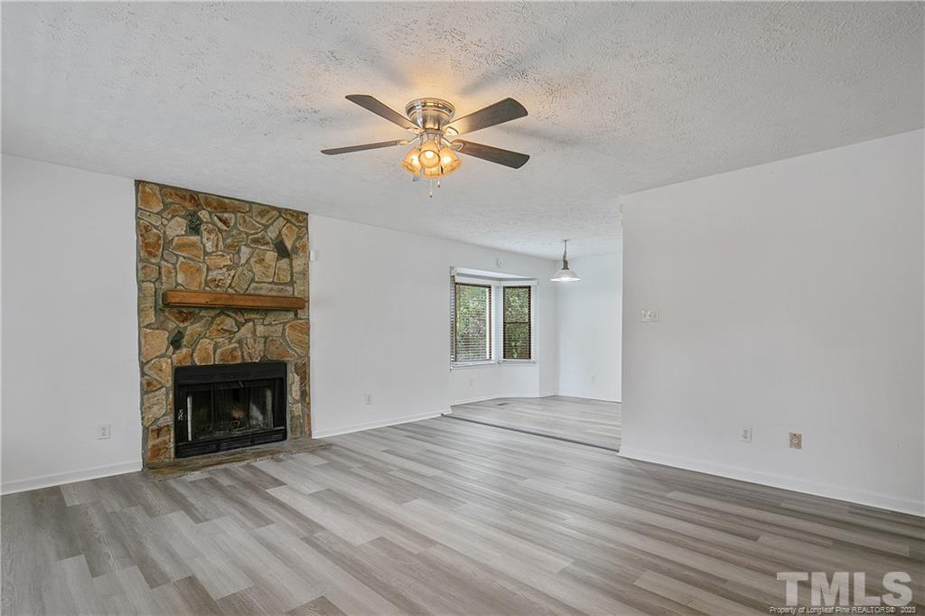 112 Dundee Lane Property Photo 6
