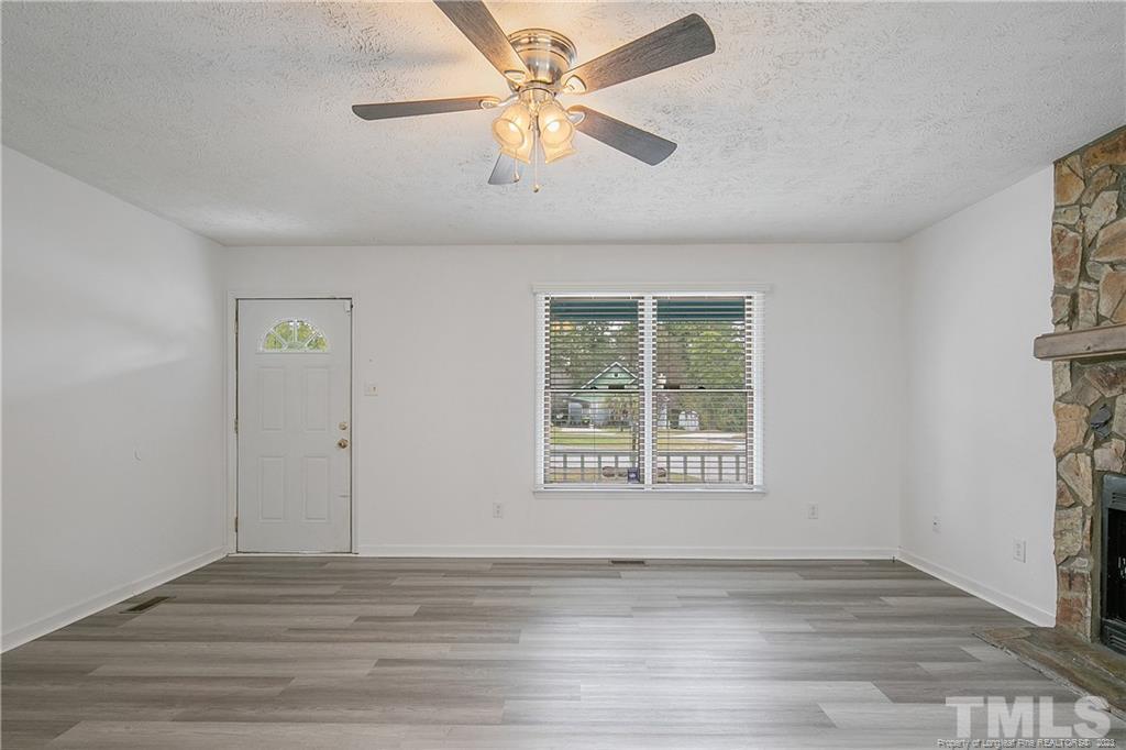 112 Dundee Lane Property Photo 11
