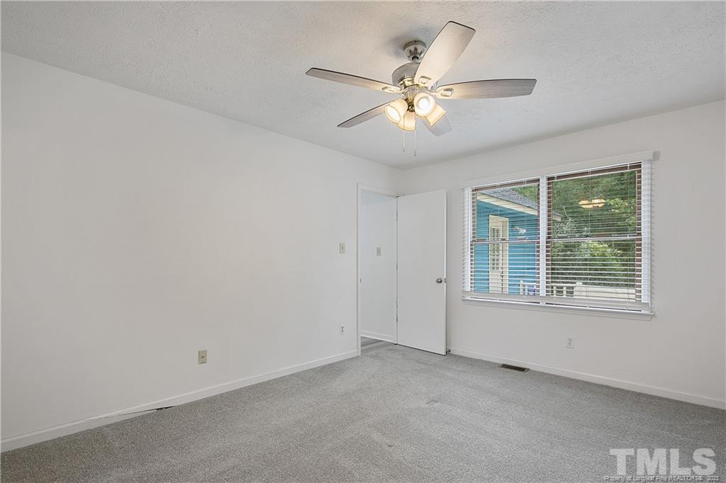 112 Dundee Lane Property Photo 24