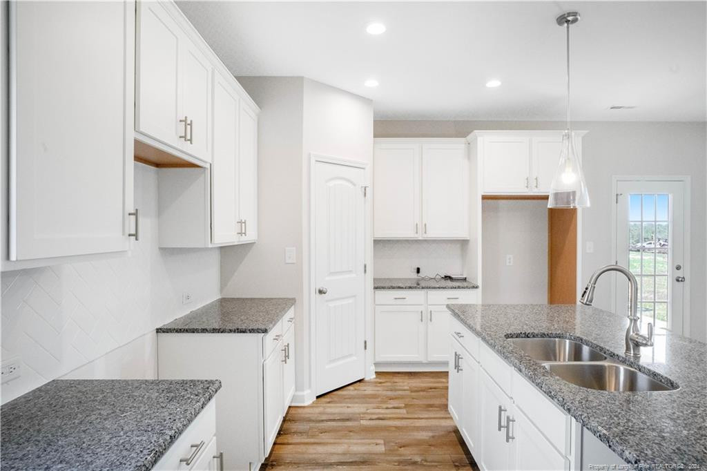 5560 Tall Timbers Drive Property Photo 22