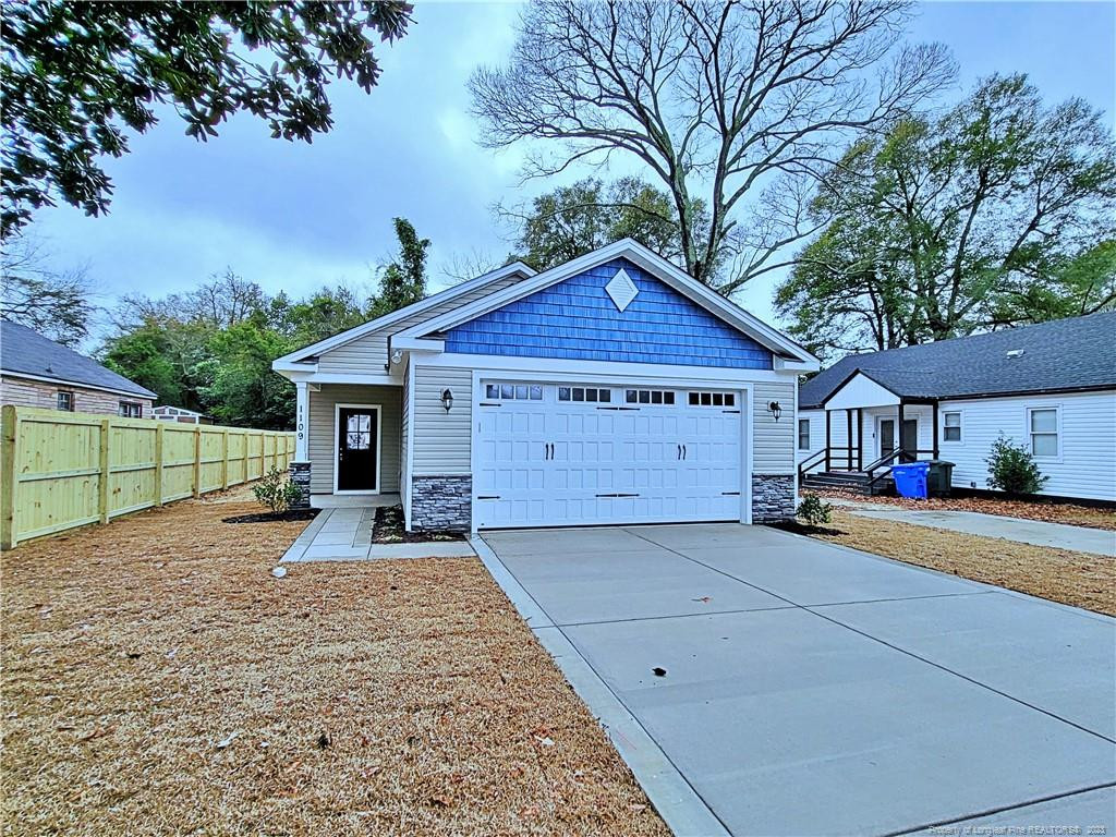 1109 Branson Street Property Photo 1