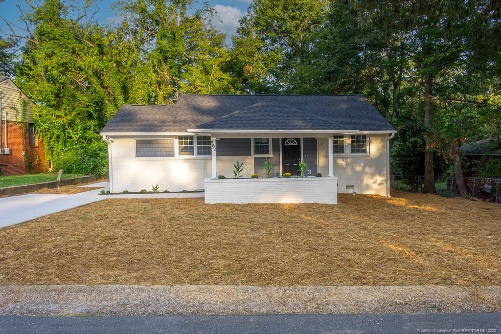 462 Mcbain Drive Property Photo 1