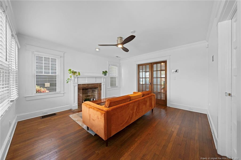 1914 Nun Street Property Photo 7