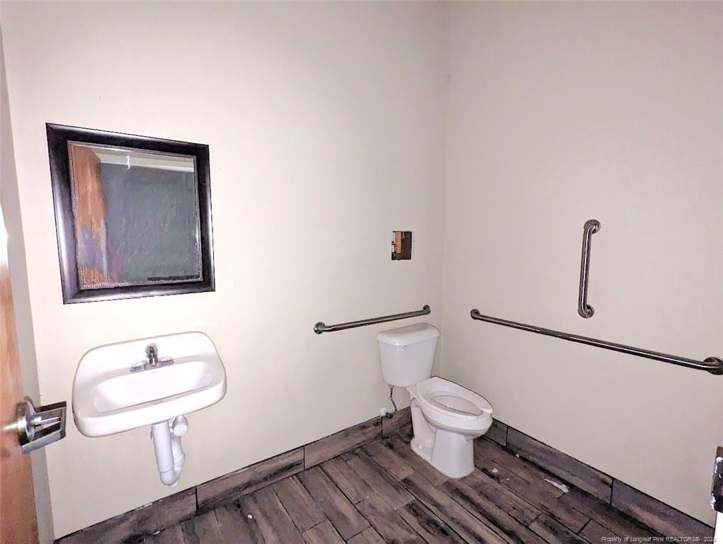 129 Great Lane Property Photo 12
