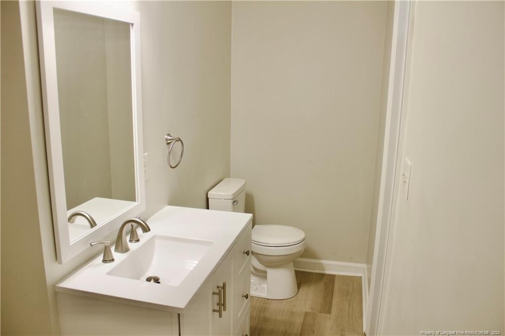 105 Goodyear Avenue Property Photo 6