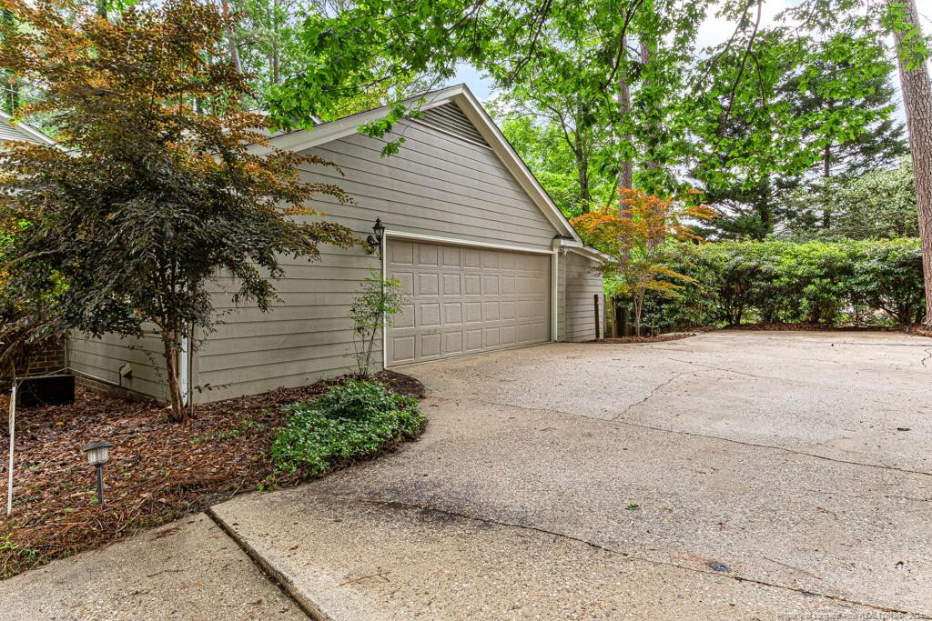 510 Thorncliff Drive Property Photo 3