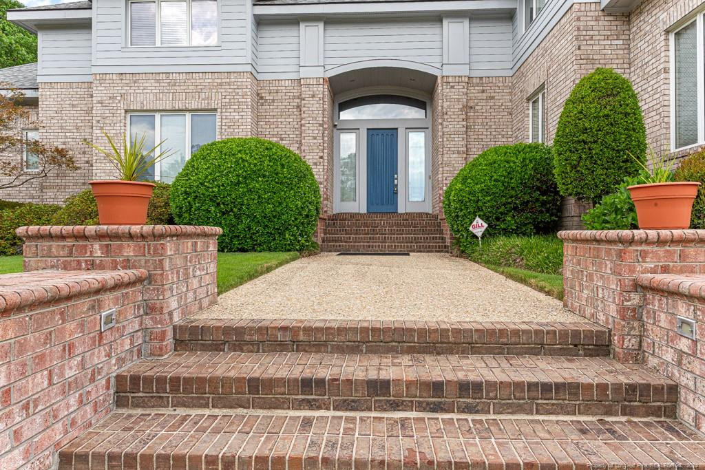 171 S Churchill Drive Property Photo 3