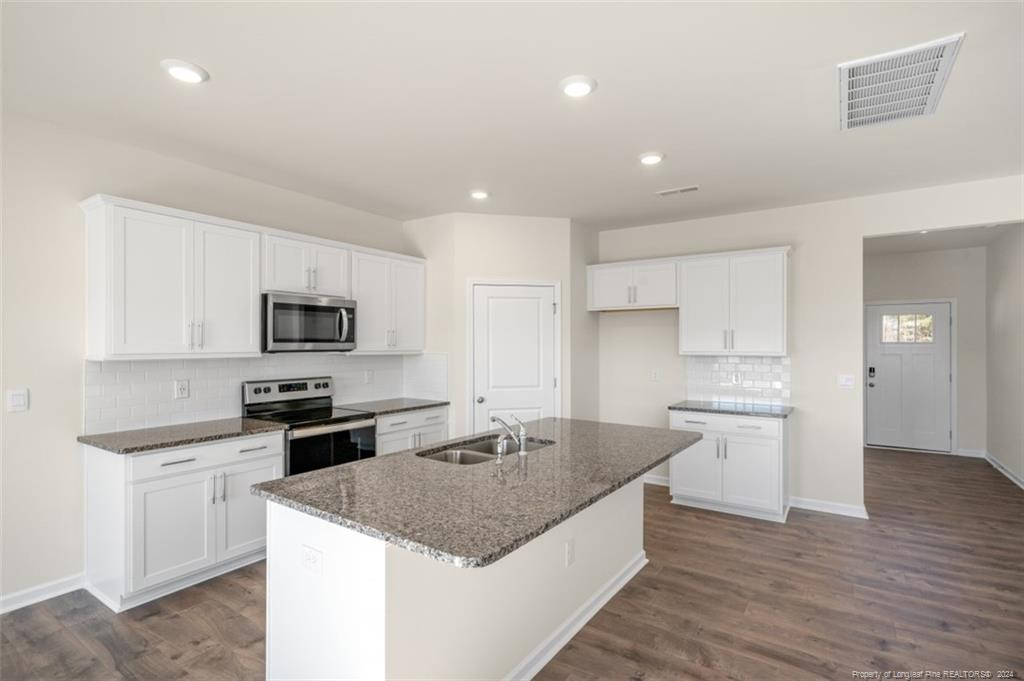77 Finsbury Court Property Photo 12