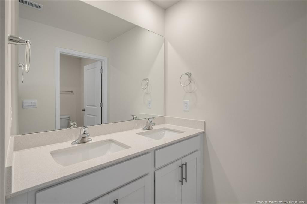 77 Finsbury Court Property Photo 27