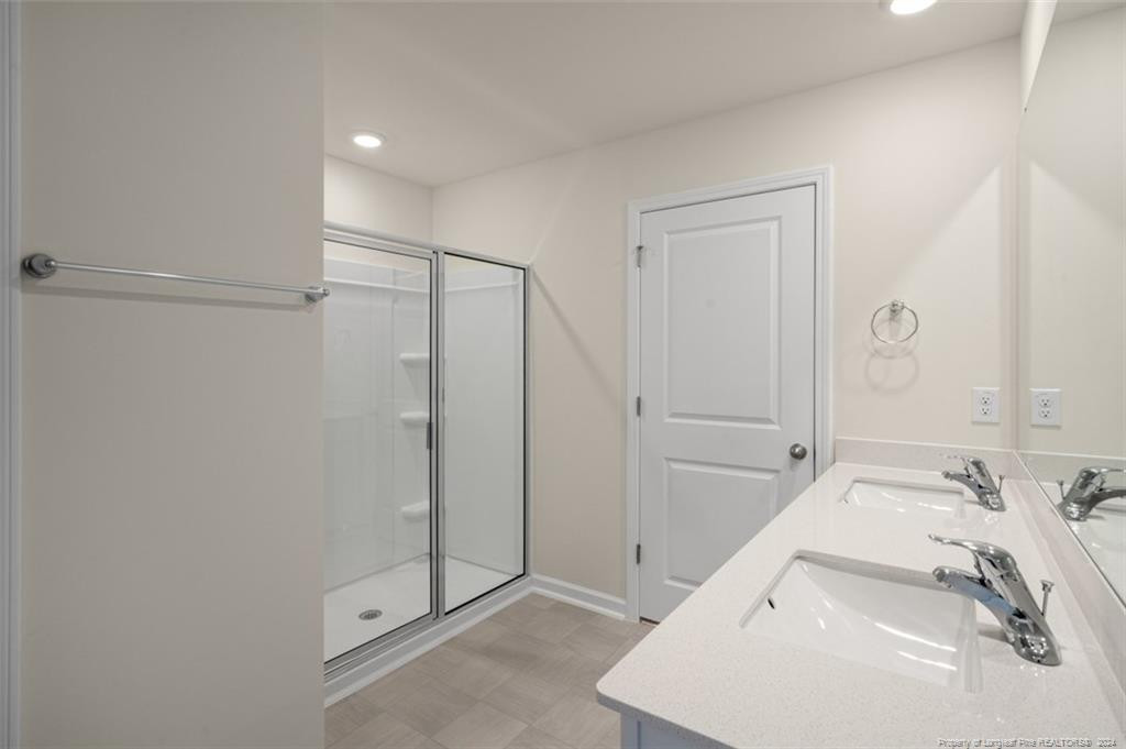 77 Finsbury Court Property Photo 28