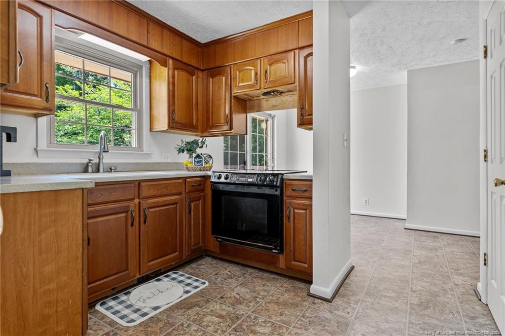 206 W Rockingham Road Property Photo 9