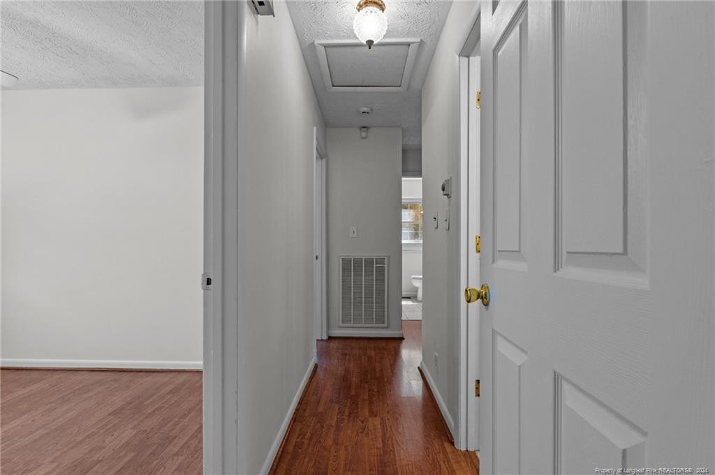 206 W Rockingham Road Property Photo 12