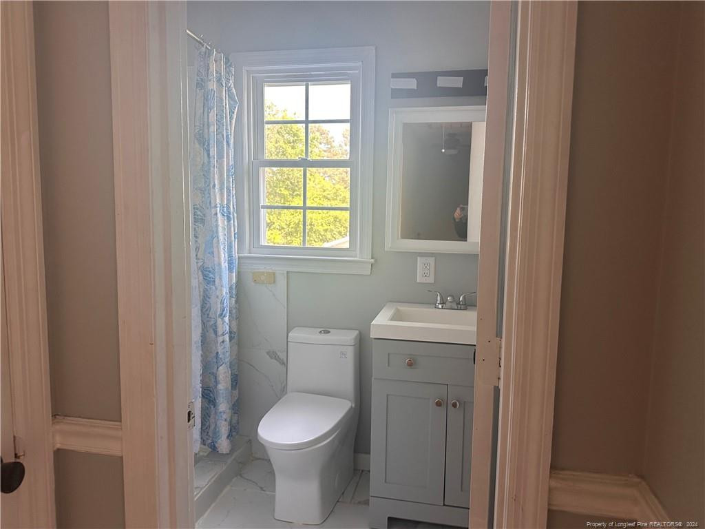 306 W 33rd Street Property Photo 21