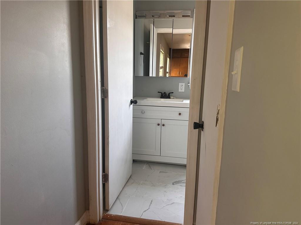 306 W 33rd Street Property Photo 23