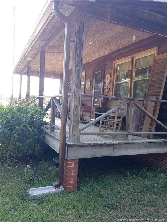 998 Kite Road Property Photo 2