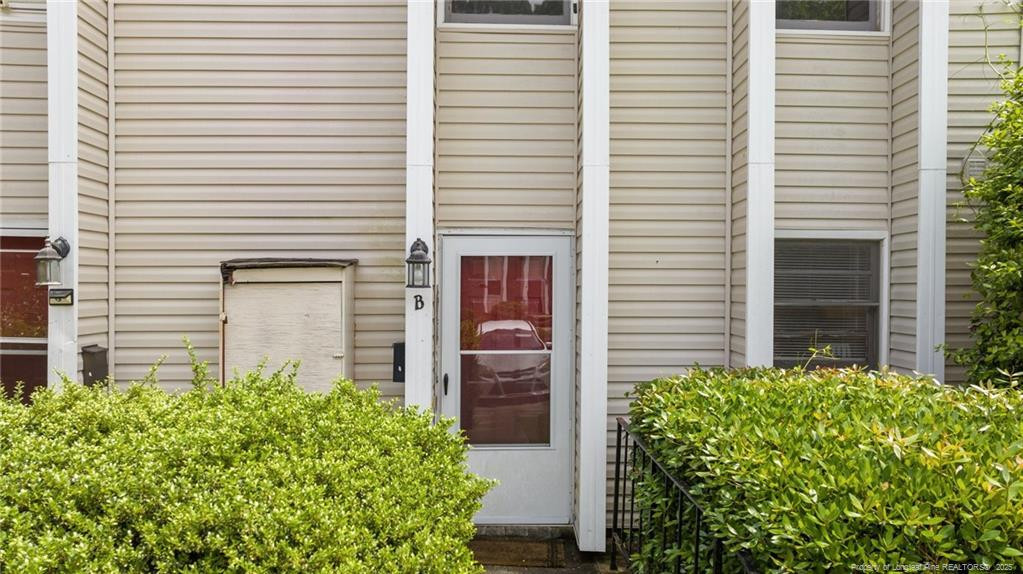 567 Winding Creek Road # B Property Photo 2