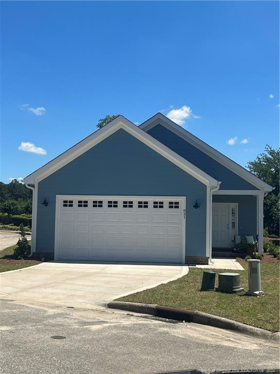 821 Falling Creek Lane Property Photo 1