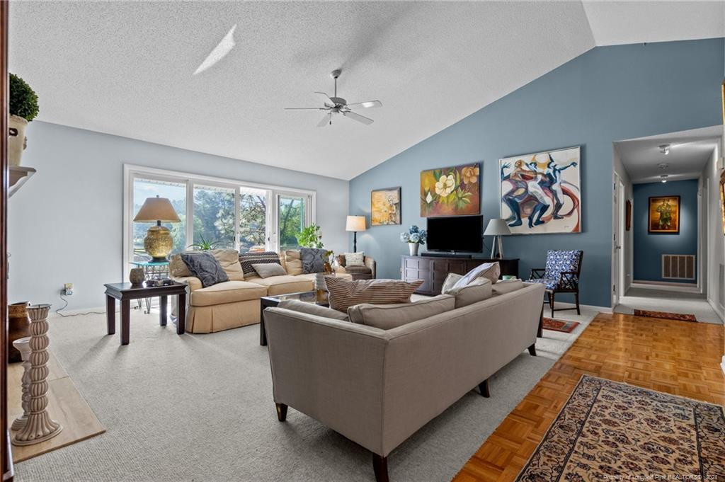 116 Fox Run Court Property Photo 18