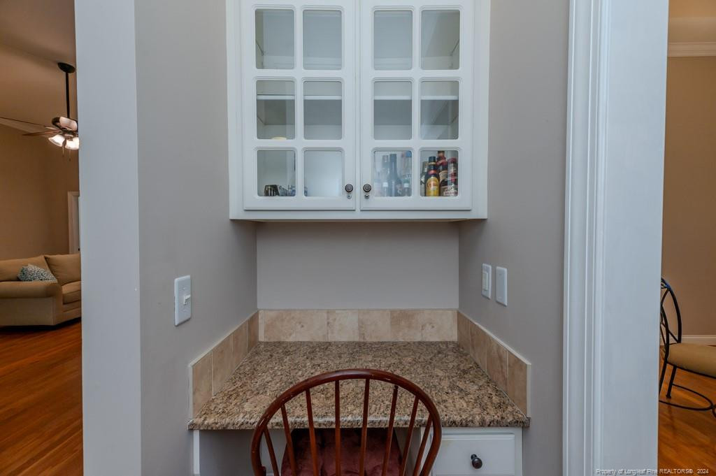 2613 Bristol Way Property Photo 11