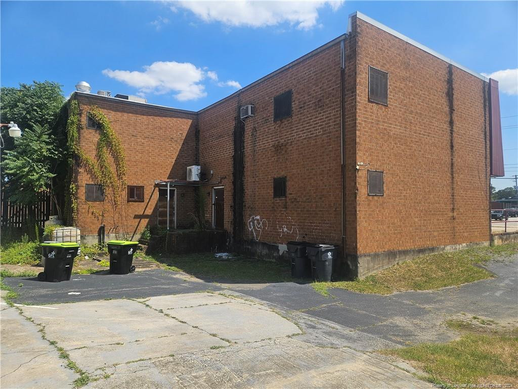3000 Fort Bragg Road Property Photo 3