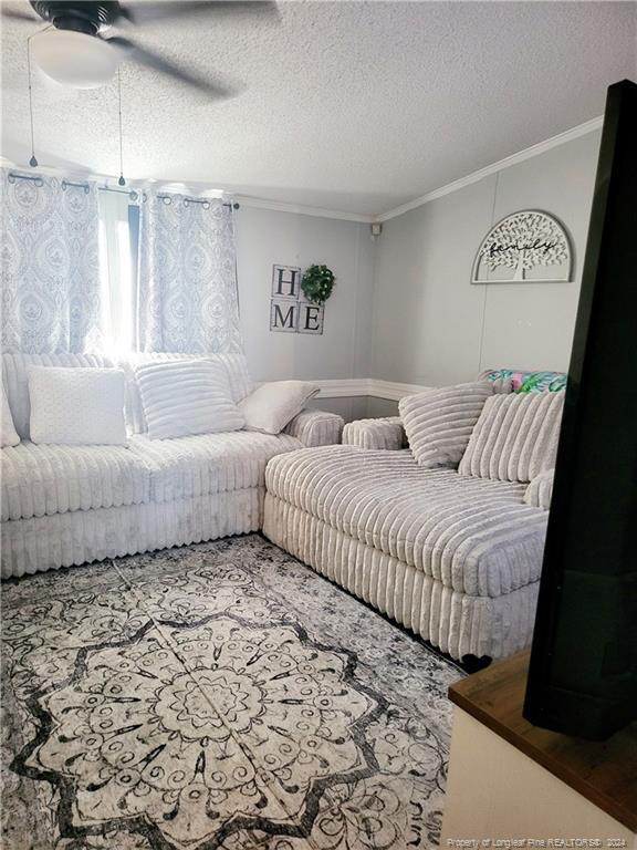 64 Derby Lane Property Photo 3